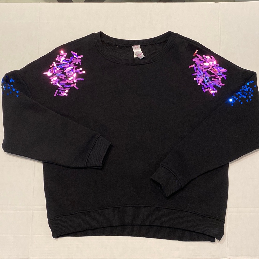 GIRLS Justice Black Beaded long sleeve Sweatshirt Size 14-16